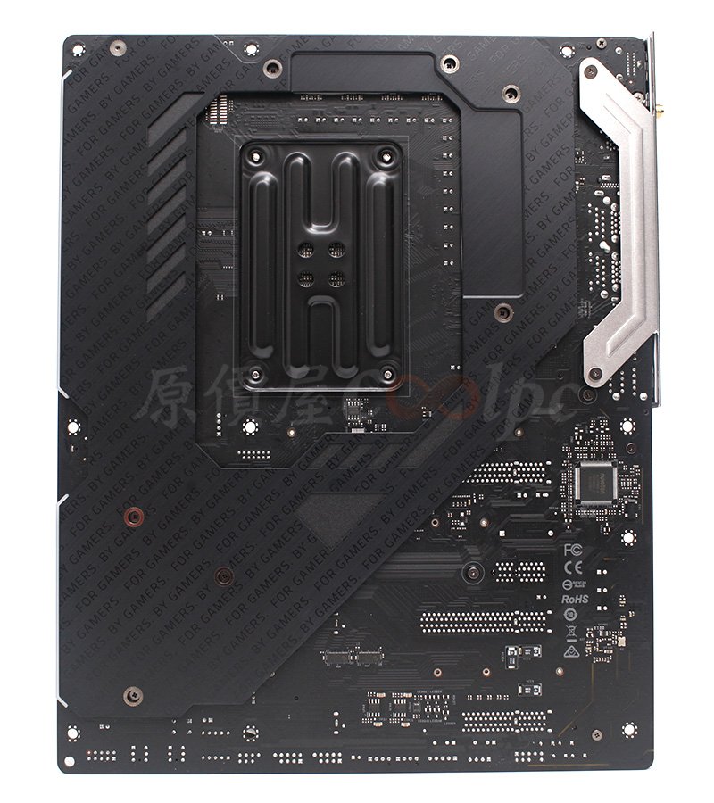 開箱】無雙RAZER蛇魔進化！ASRock X570 Taichi Razer Edition主機板