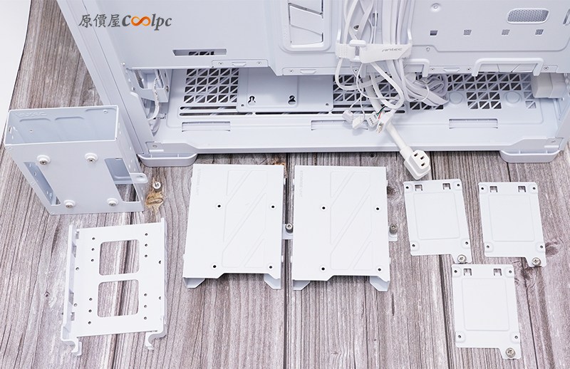 coolpc-antec-flux-pro-31