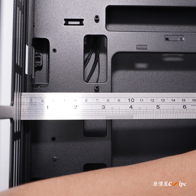 coolpc-antec-flux-pro-54