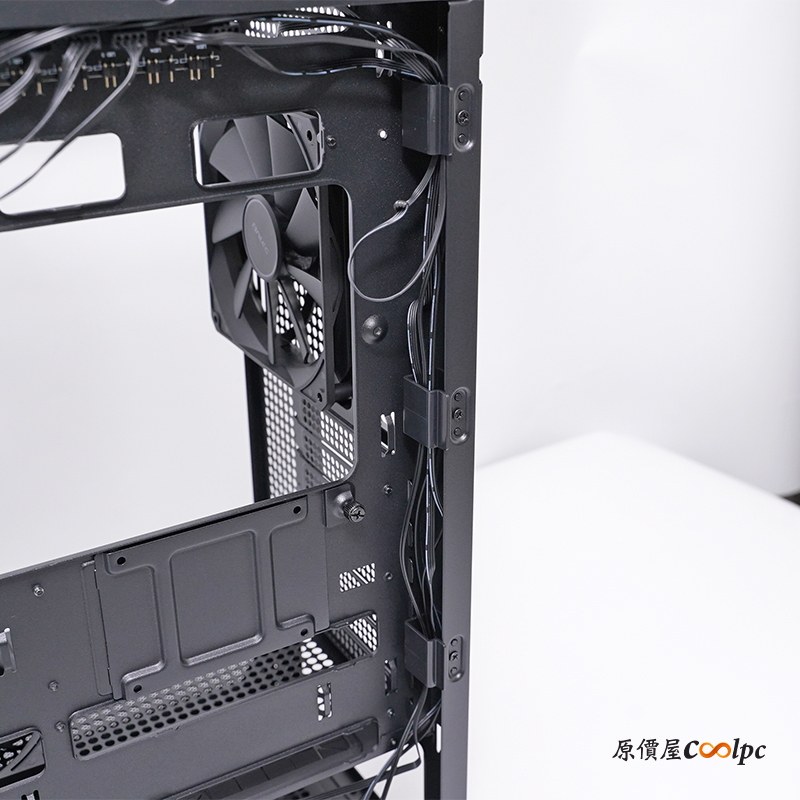 coolpc-antec-flux-pro-64